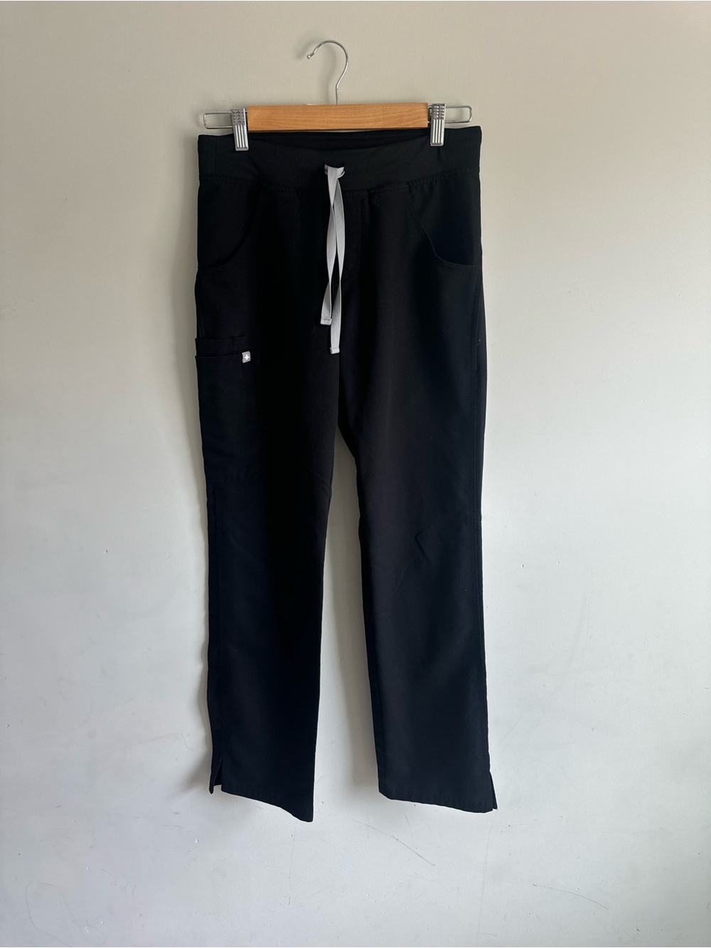 Figs Black Women's scrub Pants with grey Drawstring